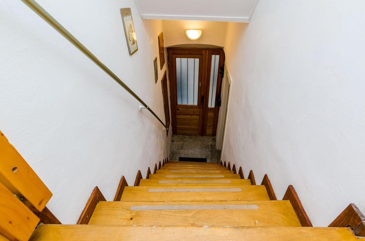 Old Town Budget Apartment Dubrovnik Exterior photo
